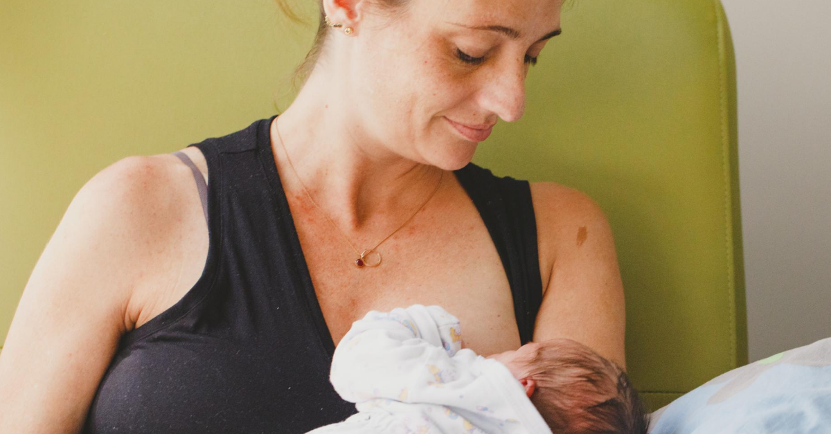 תינוקות חסינים בהנקה לקורונה