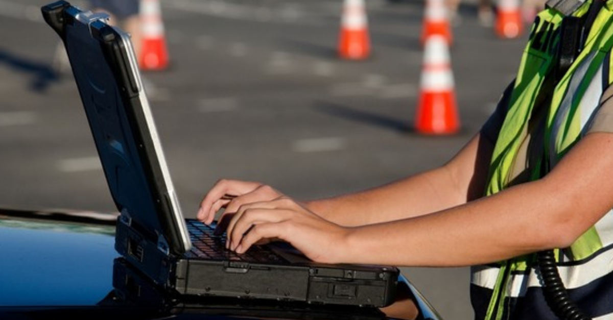 להגנתו טען: "ניסיתי להציל את התא המשפחתי"